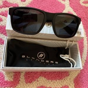 Blenders Canyon Black Tundra Sunglasses